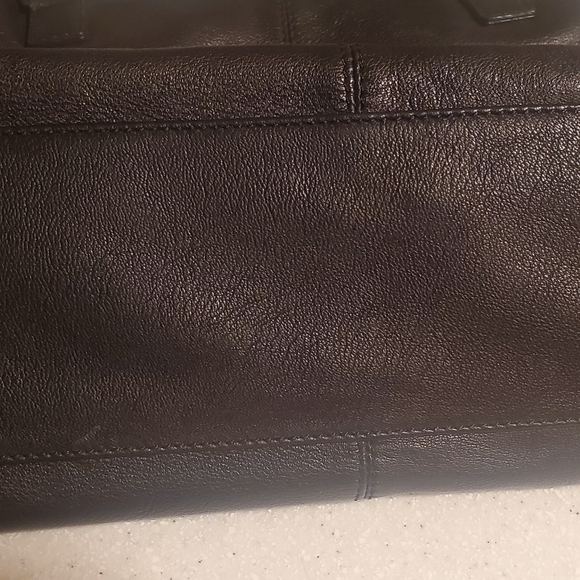 RARE COLLECTIBLE Kate Spade Bixby Kiss Lock Black - Picture 6 of 8